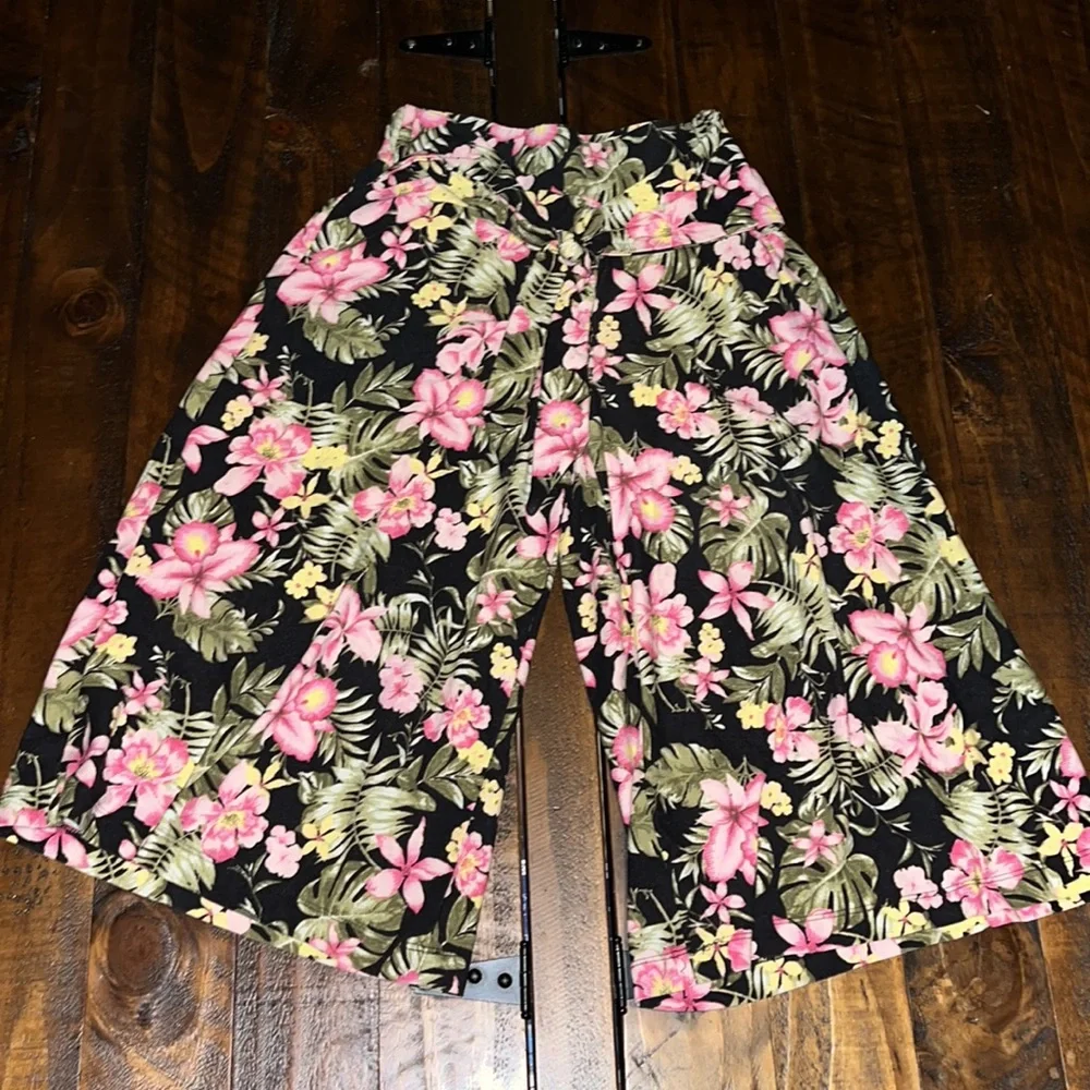 Girls Shirt & Capri Set
